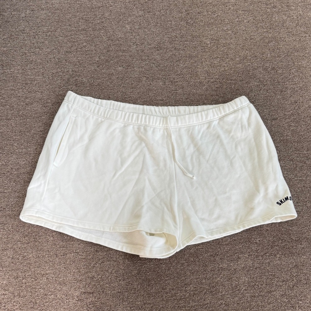 SKIMS‎ Cotton Fleece Classic Short Marble White Graphic Logo SH-SHO-8604W 4X NEW